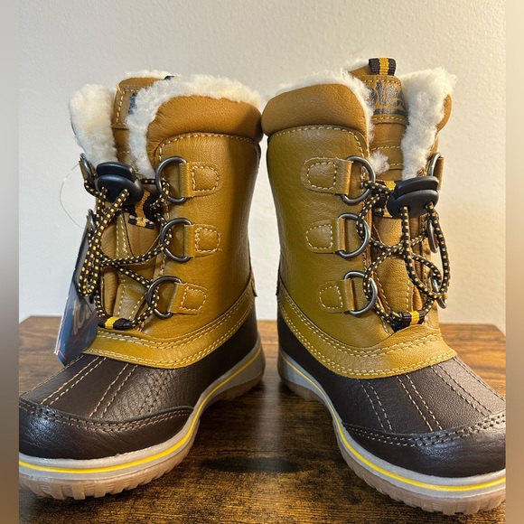 Totes Toddler Boys Insulated Winter Boots NWT size 5 - Picture 4 of 6